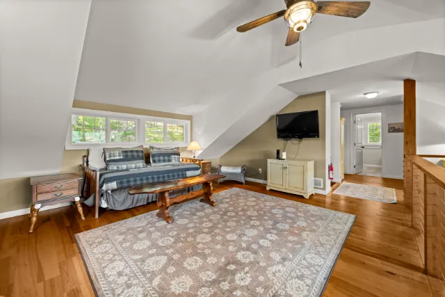 Short-term rental in Penn Yan, NY property photo 38